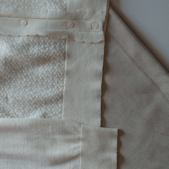 ANN TAYLOR Sweater Cream Career Casual Embellished Design XL - Picture 8 of 10